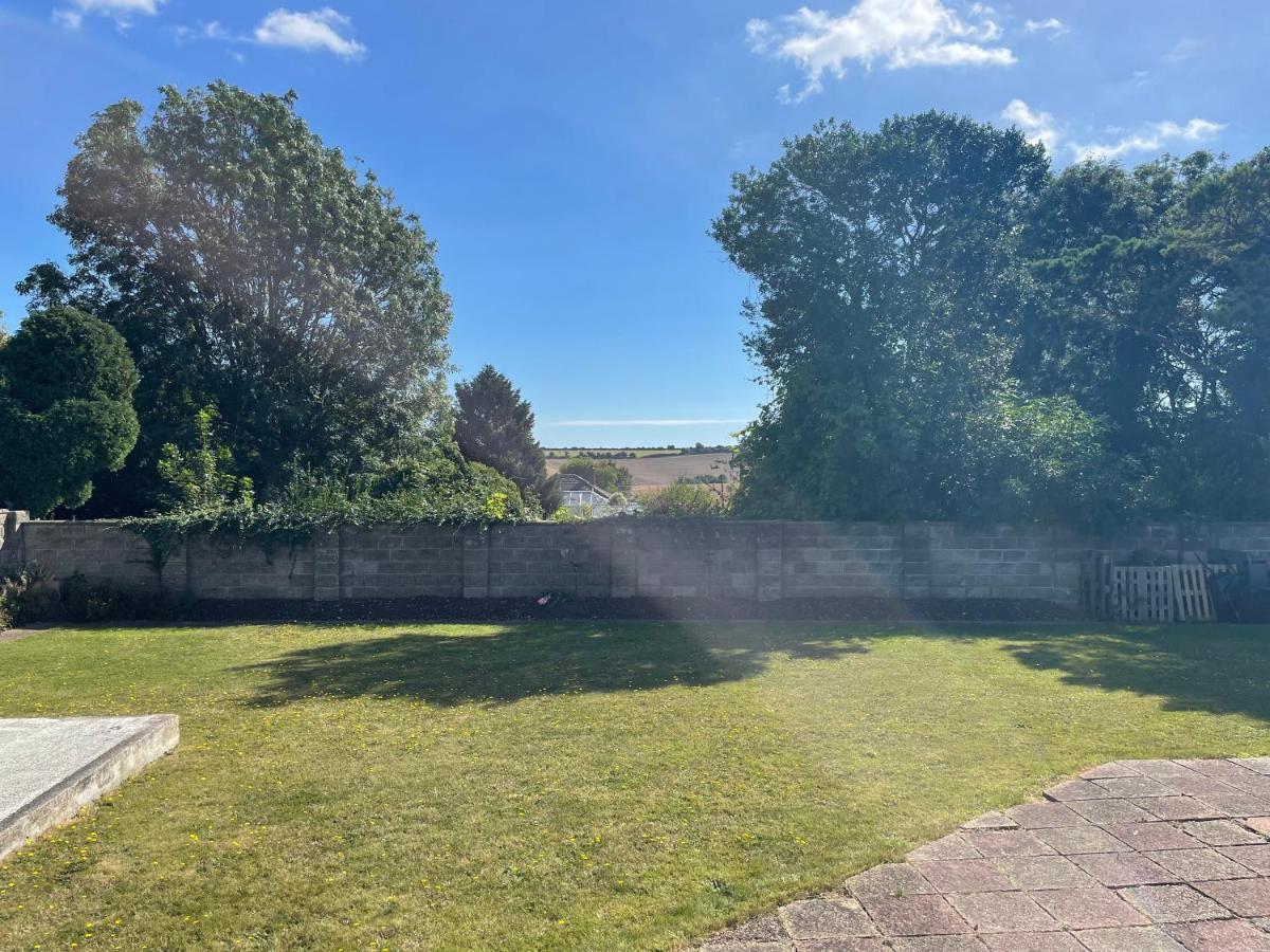 Fab Stay Uk - Coastal And Country Retreat With Free Secure Off Road Parking Minutes From Both Dover And Deal Zewnętrze zdjęcie