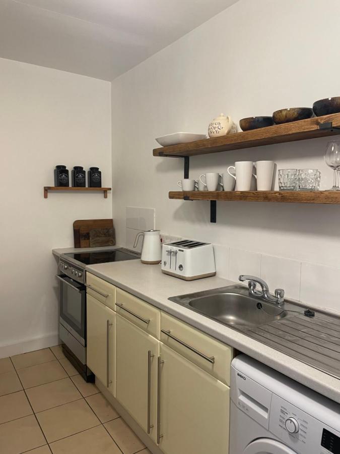 Fab Stay Uk - Coastal And Country Retreat With Free Secure Off Road Parking Minutes From Both Dover And Deal Zewnętrze zdjęcie